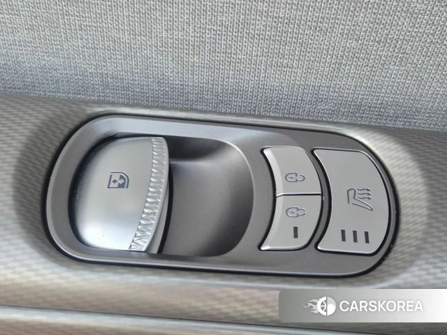 Genesis GV60 id 3826443 из Кореи 10