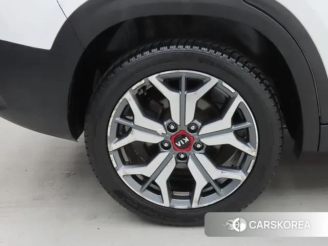 Kia Seltos id 3582755 из Кореи 10