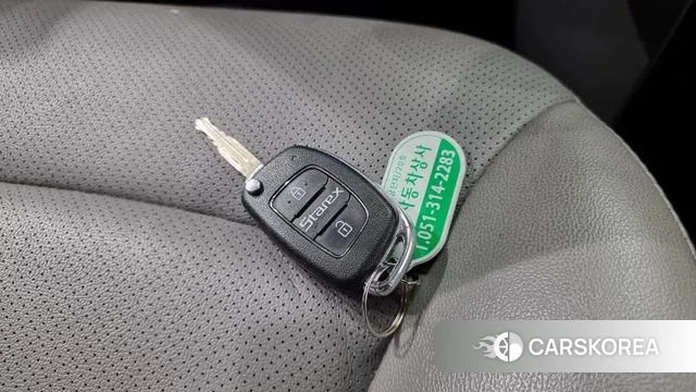 Hyundai The New Grand Starex id 3454810 из Кореи 10