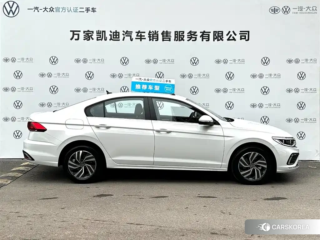 Volkswagen Bora id 4570738 из Китая 10