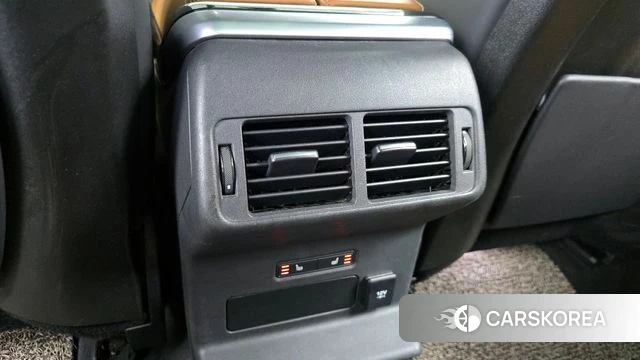 Land Rover Range Rover Velar id 3866979 из Кореи 10