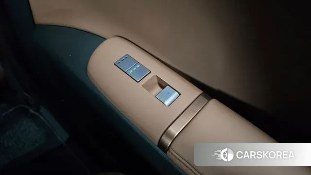 Hyundai Grandeur (GN7) id 3268015 из Кореи 10