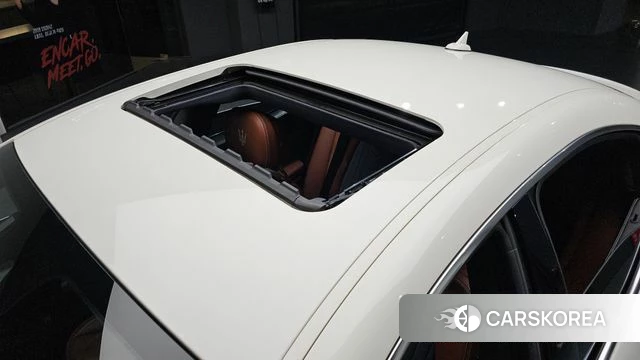 Maserati Ghibli id 4203796 из Кореи 10