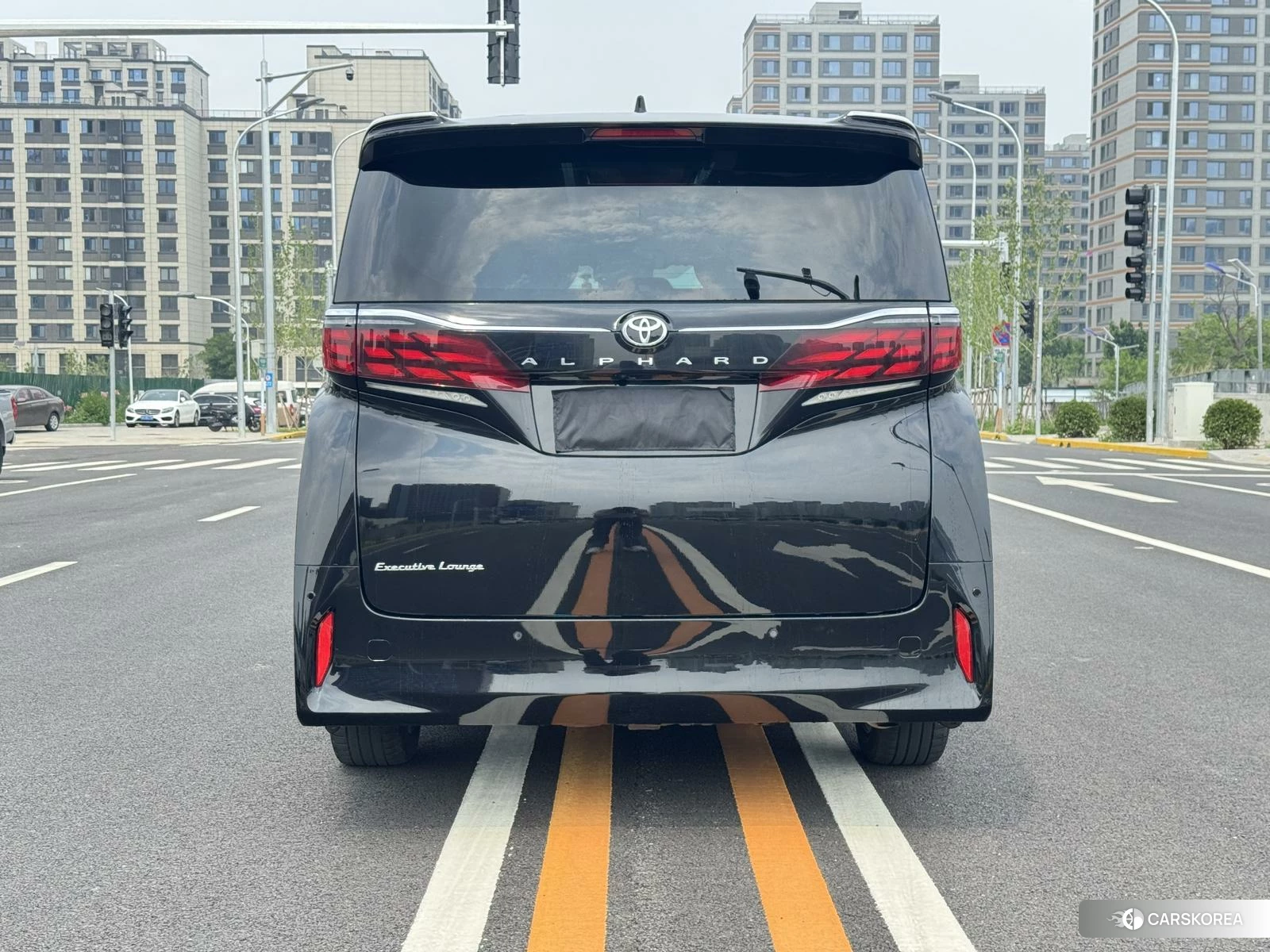 Toyota Elfa id 4468101 из Китая 10