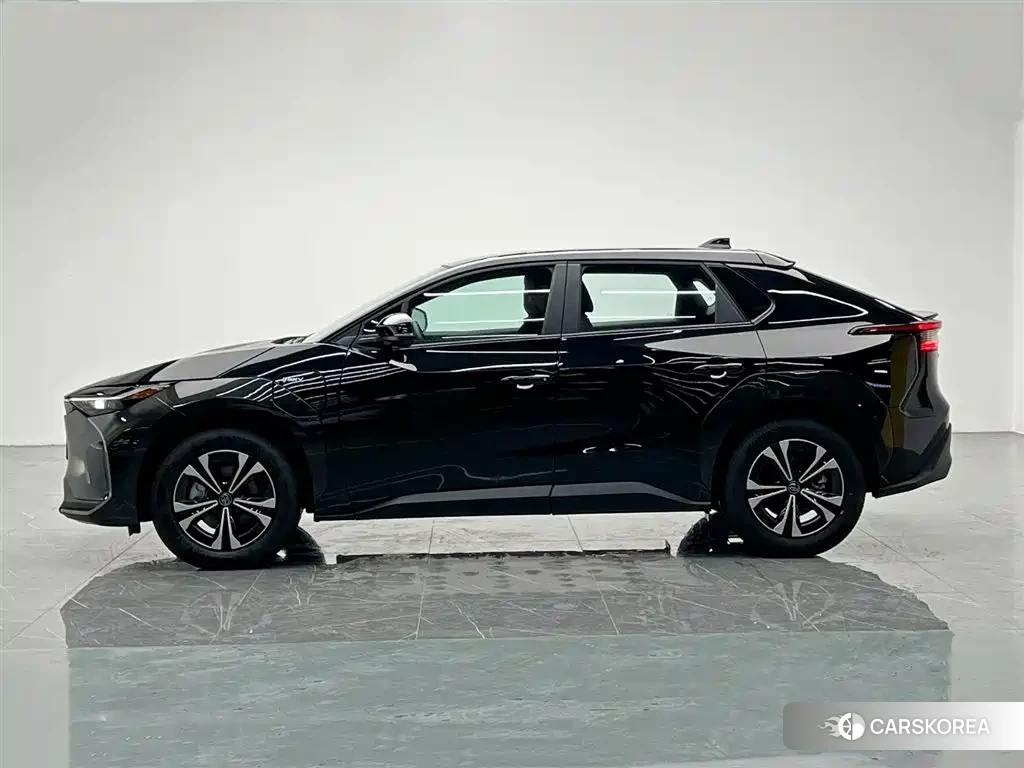 Toyota bZ4X id 4554133 из Китая 11