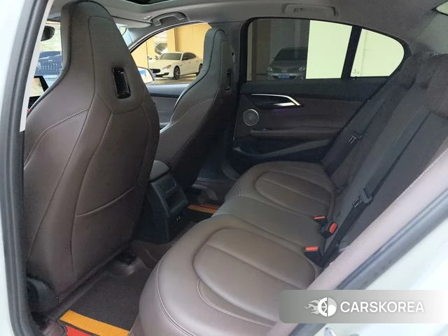 BMW 1 series id 3856354 из Китая 10