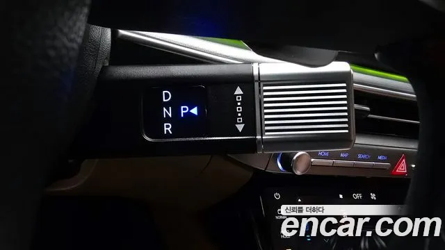 Hyundai Grandeur Hybrid (GN7) id 2550949 из Кореи 10