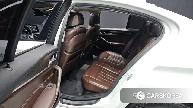 BMW 5 Series (G30) id 3602268 из Кореи 10