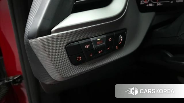 BMW 1 Series (F40) id 4196316 из Кореи 10