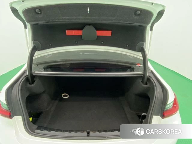 BMW 3 series id 4257182 из Китая 10