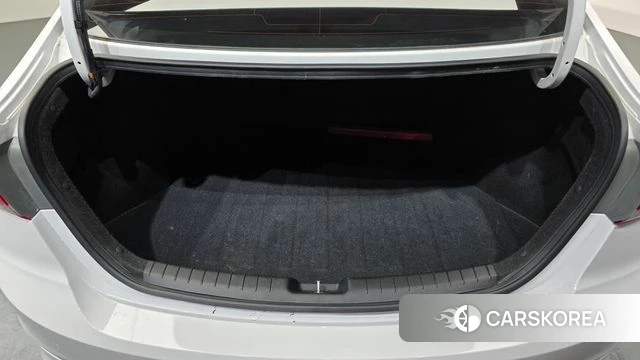 Hyundai Avante AD id 4180676 из Кореи 10