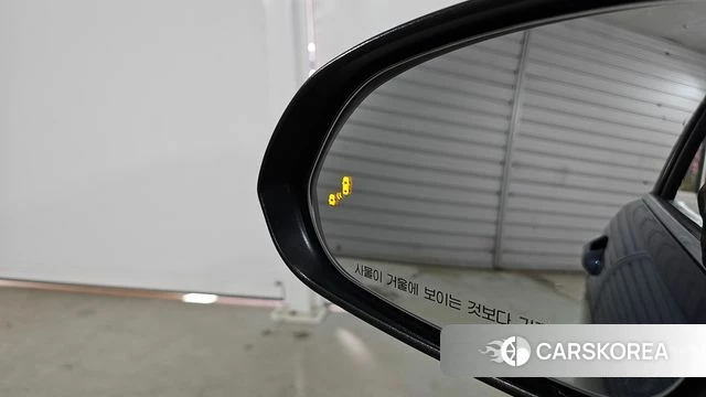 Kia Stonic id 3942612 из Кореи 10