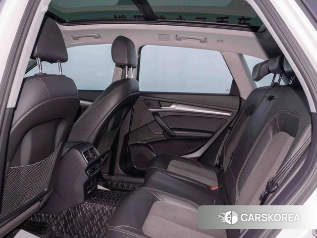 Audi Q5L id 4234887 из Китая 10