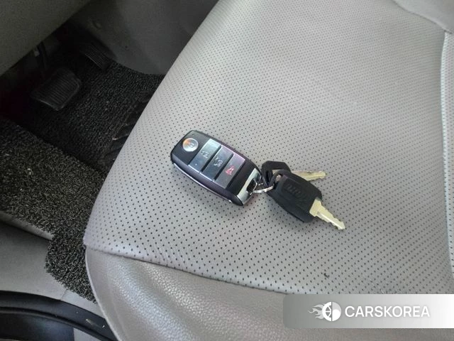 Kia All New Carnival id 4760481 из Кореи 10