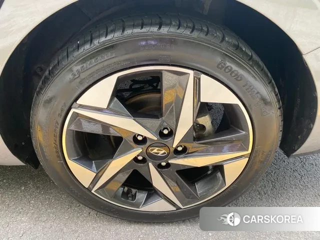 Hyundai Avante (CN7) id 2890982 из Кореи 10