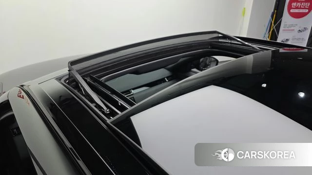 Land Rover Range Rover Velar id 3798181 из Кореи 10