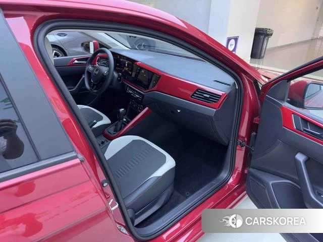 Volkswagen Polo id 4241986 из Китая 10