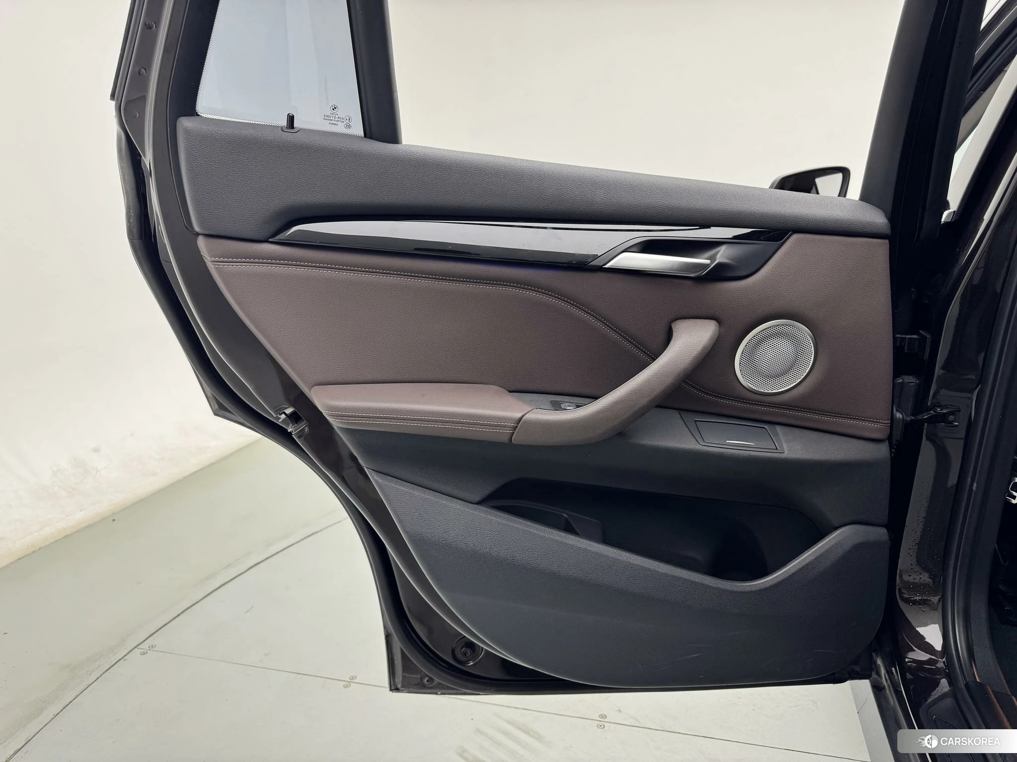 BMW X1 id 4514756 из Китая 10
