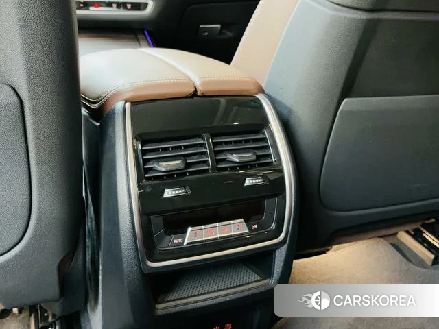 BMW X7 id 4291172 из Китая 10