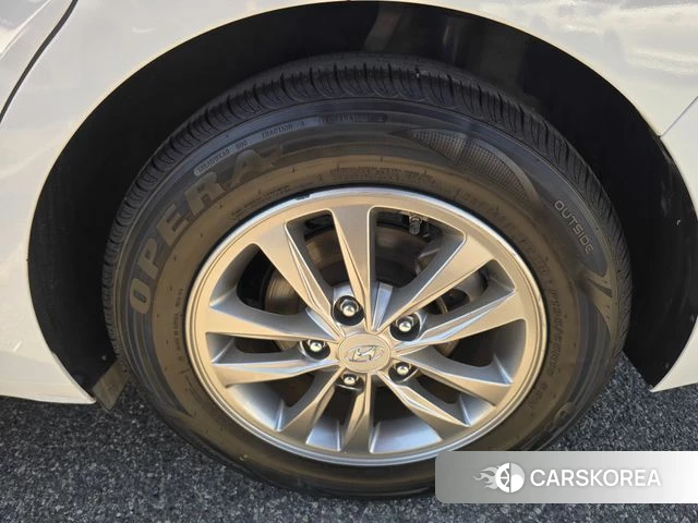 Hyundai The New Avante AD id 4406328 из Кореи 10