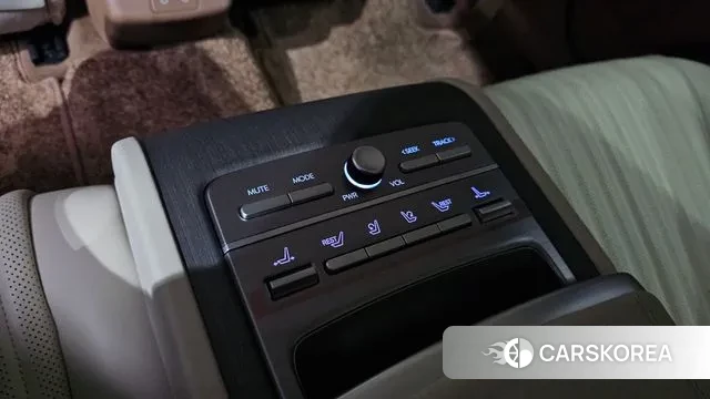 Hyundai Grandeur (GN7) id 3399902 из Кореи 10