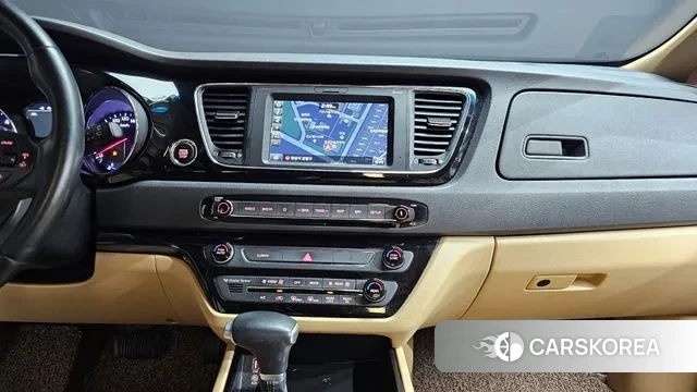 Kia The New Carnival id 3568280 из Кореи 10