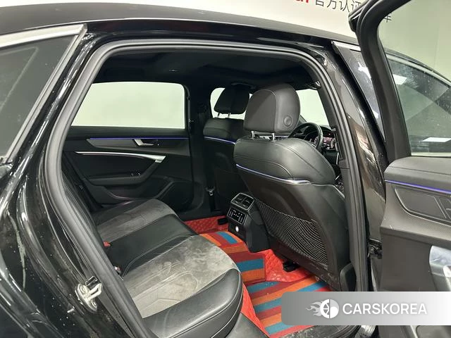 Audi A6L id 3889741 из Китая 10
