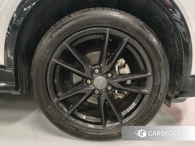 Audi Q2L id 4314471 из Китая 10