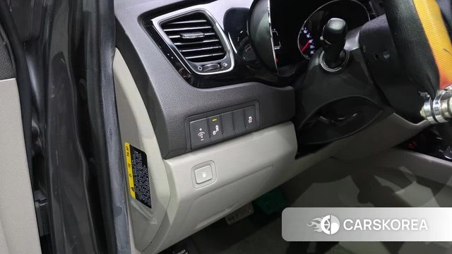 Kia All New Carnival id 4694204 из Кореи 10