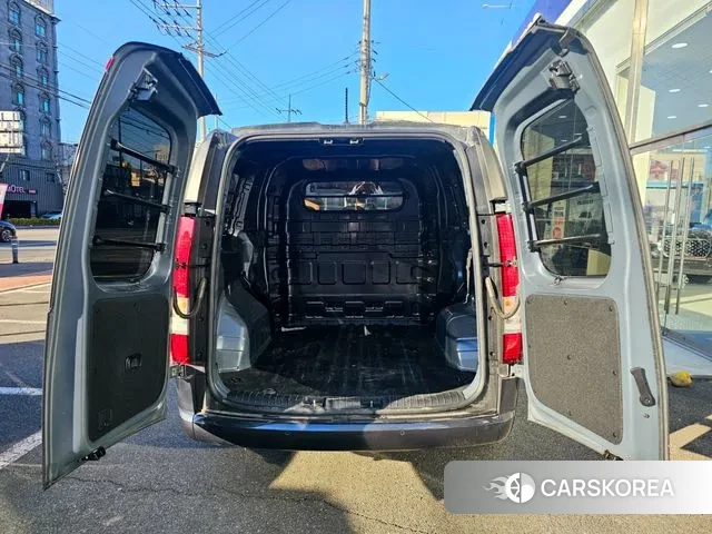 Hyundai Staria id 3599599 из Кореи 10