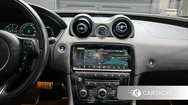 Jaguar All New XJ id 3723180 из Кореи 10