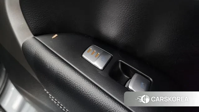 Genesis The New G70 id 3546000 из Кореи 10