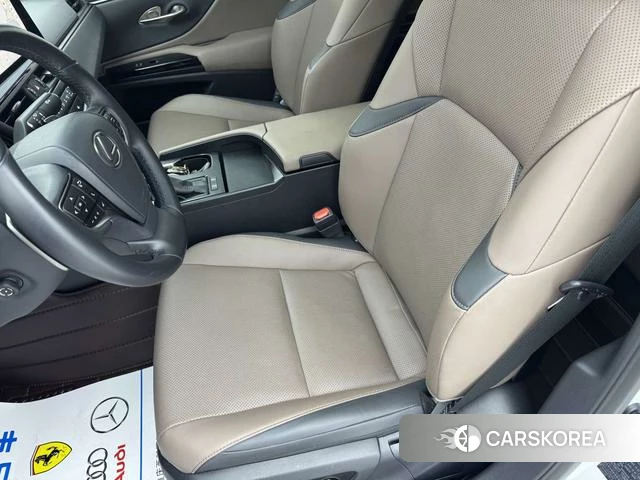 Lexus ES id 4301644 из Китая 10