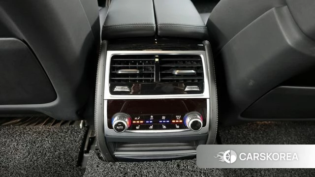 BMW 7 Series (G11) id 3899688 из Кореи 10