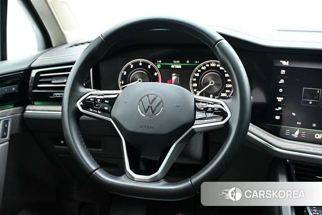 Volkswagen Touareg id 4271126 из Китая 10