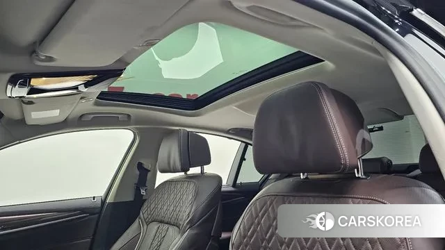 BMW 5 Series (G30) id 3432282 из Кореи 10