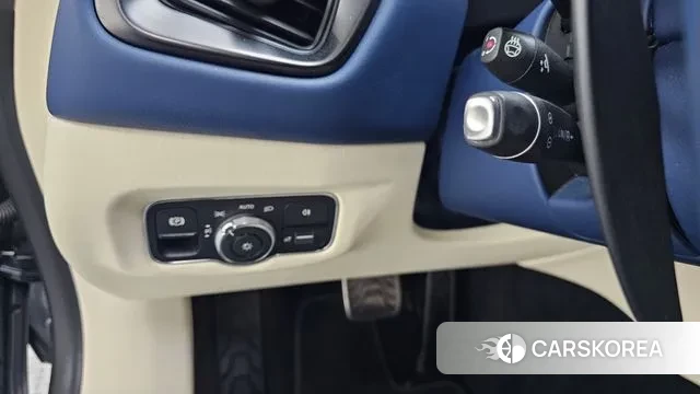 Aston Martin DB11 id 3587621 из Кореи 10