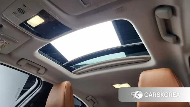 Lexus UX250h id 3656392 из Кореи 10