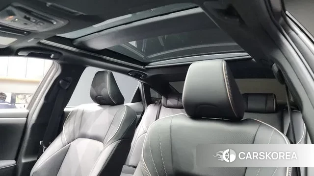 Toyota Crown Crossover id 3457320 из Кореи 10