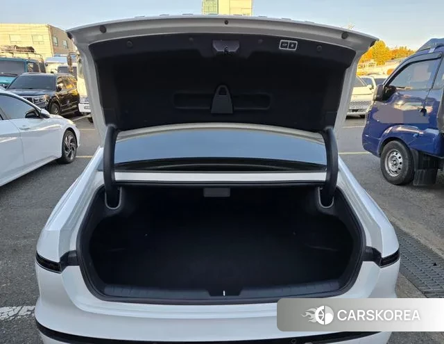 Hyundai Grandeur (GN7) id 3437517 из Кореи 10