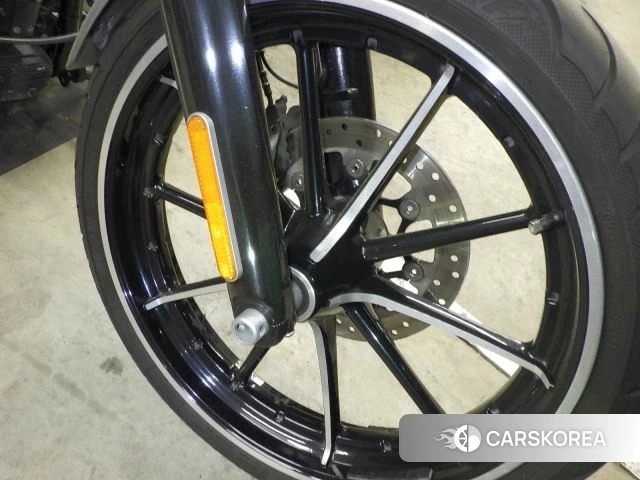 Harley-Davidson Softail Breakout FXSB id 3945181 из Японии 10