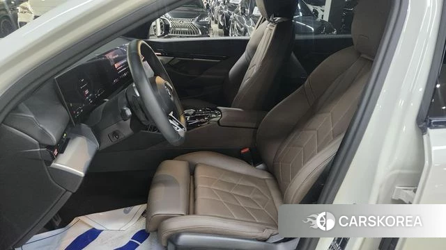 BMW 5 Series (G60) id 3786751 из Кореи 10