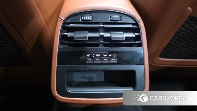 Maserati Quattroporte id 2976743 из Кореи 10