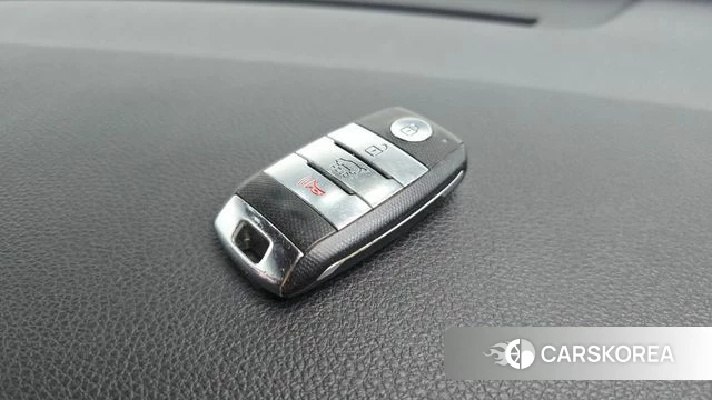 Kia Stonic id 4596049 из Кореи 10
