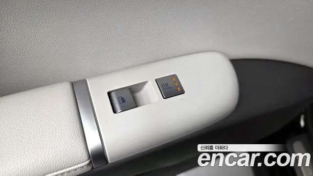 Hyundai Grandeur (GN7) id 2954326 из Кореи 10