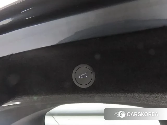 Tesla Model Y id 3775789 из Кореи 10