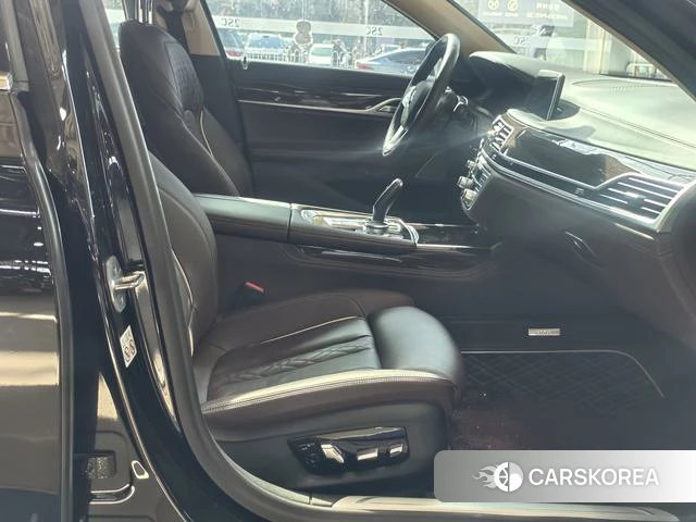 BMW 7 series id 4256854 из Китая 10