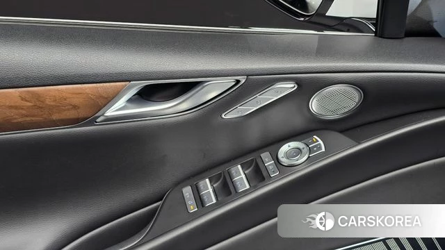 Genesis Electrified G80 (RG3) id 4505928 из Кореи 10