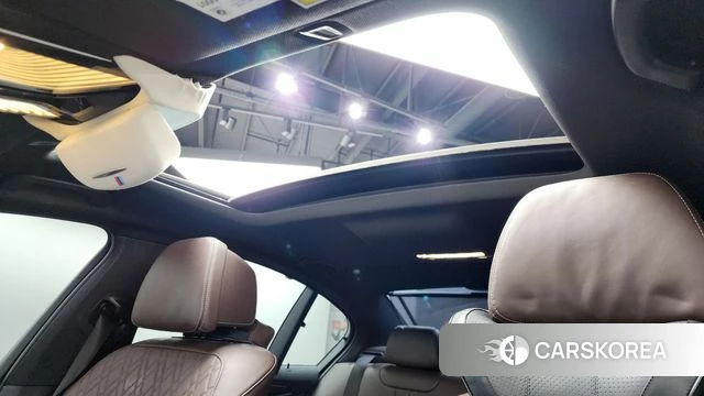 BMW 5 Series (G30) id 3917496 из Кореи 10