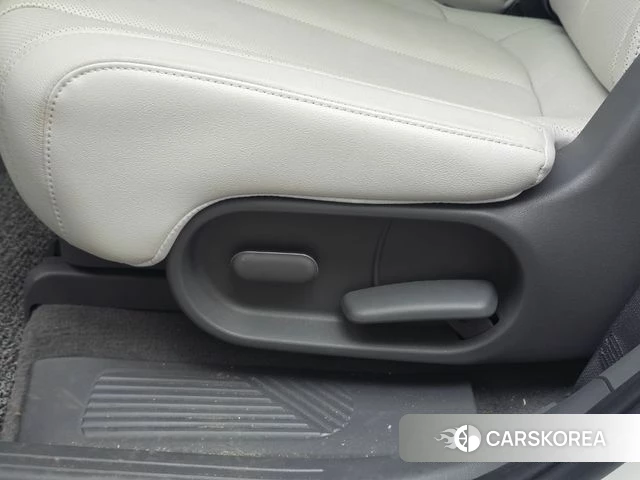 Hyundai Ionic 5 id 4302139 из Кореи 10